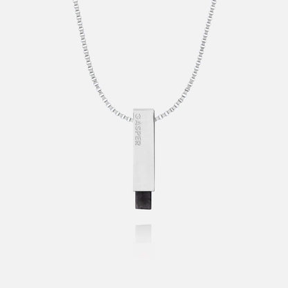 Bar Pendant - Black Spectrolite